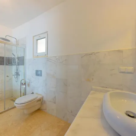 Seckin Hotel 4*